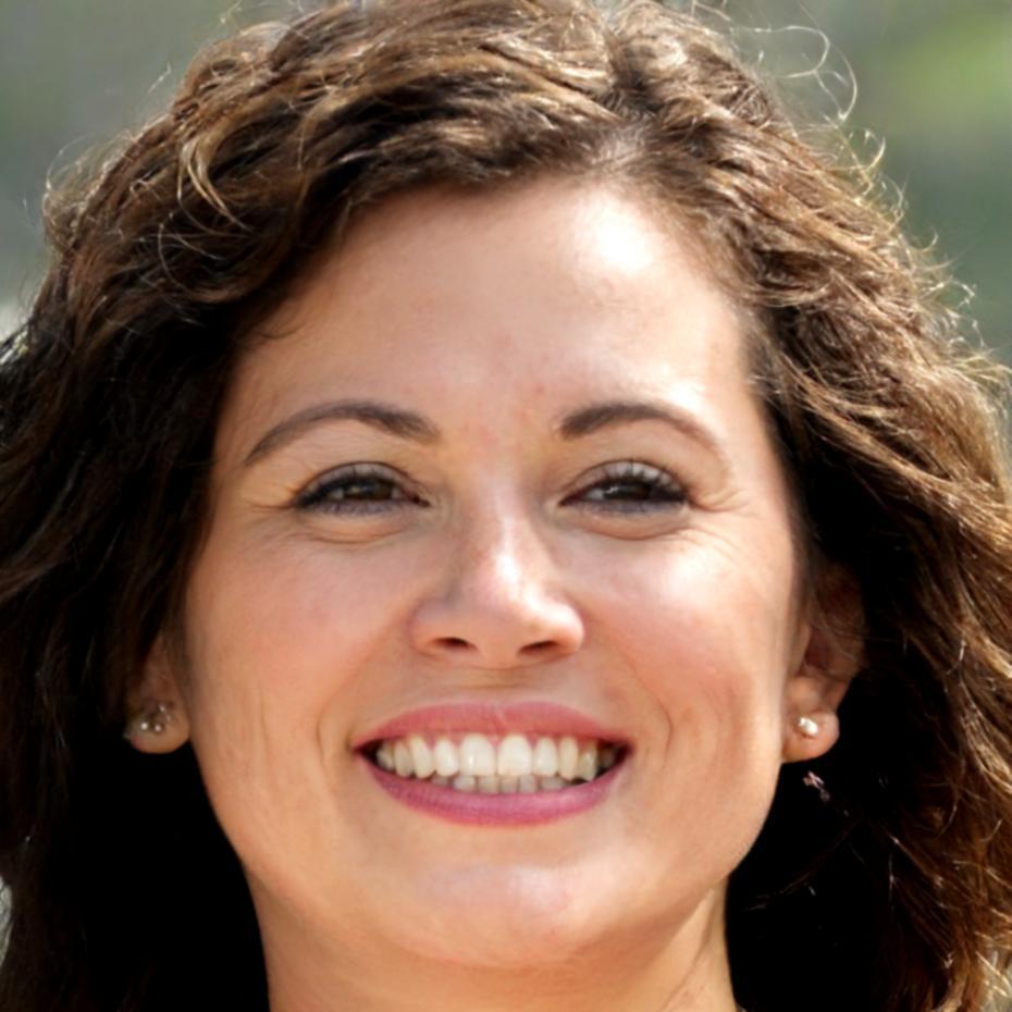 Isabel Torres, Experta en Análisis Financiero